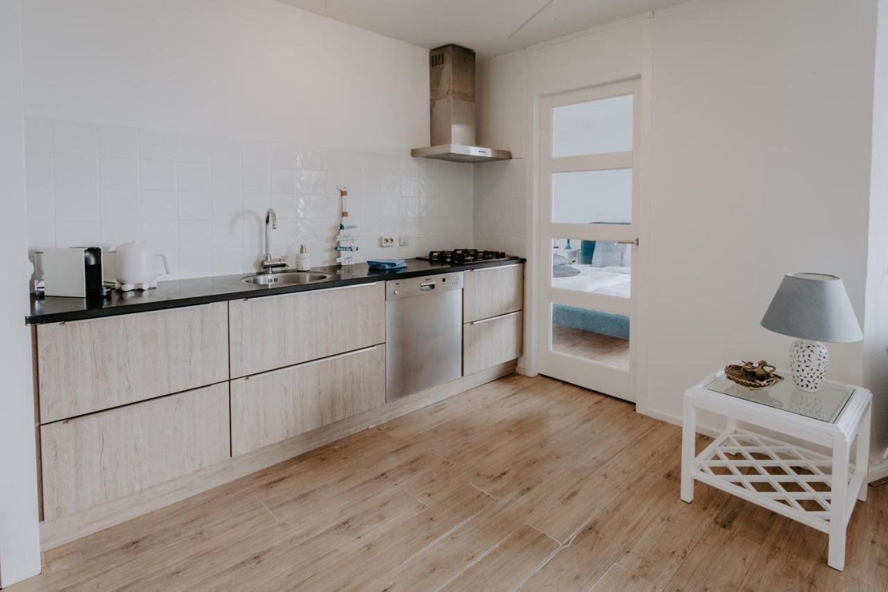 Stijlvol Appartement Op Strand Makkum Exterior photo