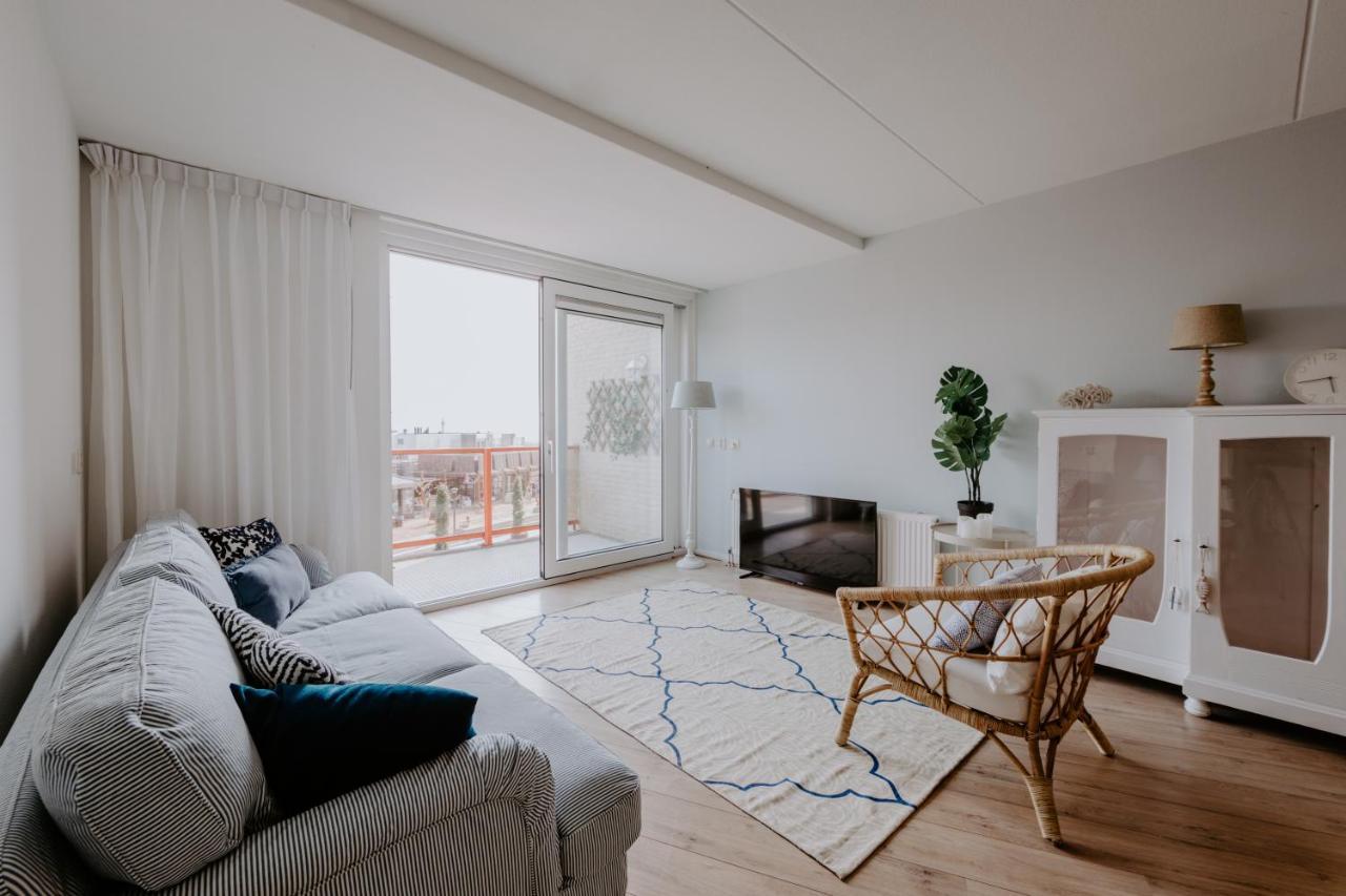 Stijlvol Appartement Op Strand Makkum Exterior photo